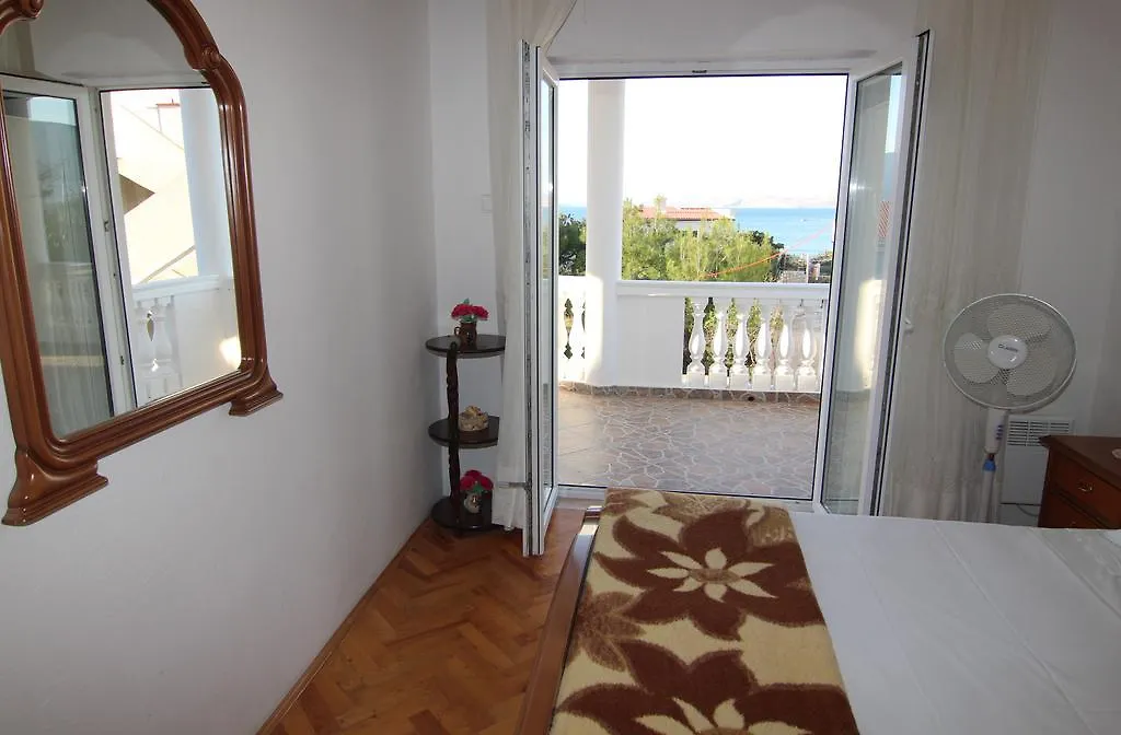 Apartments Dino Pag Island