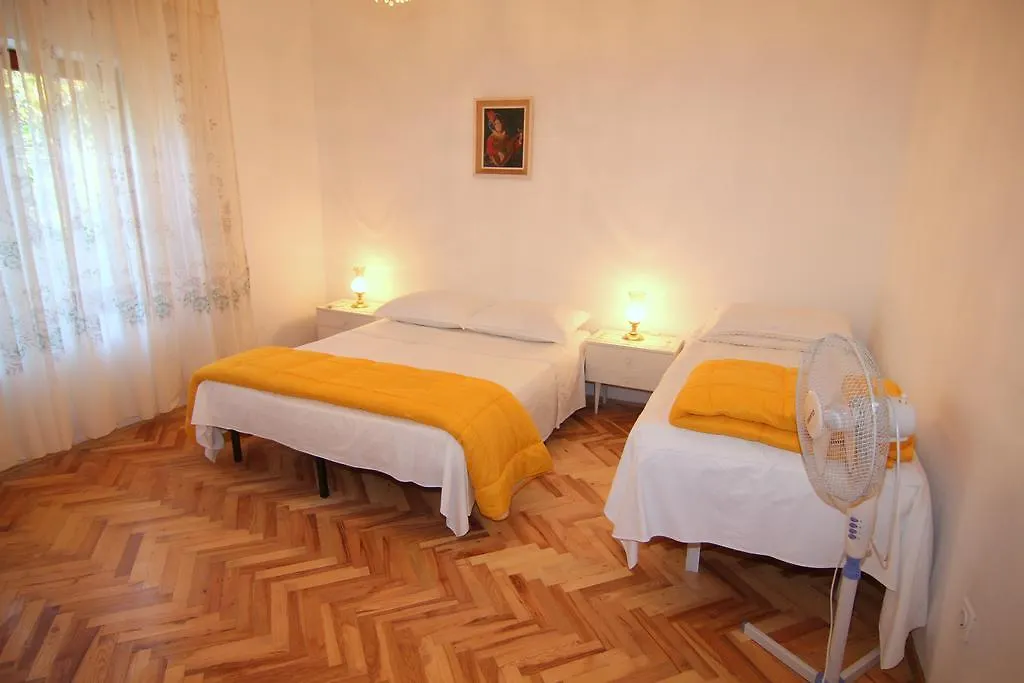 Apartments Dino Pag Island