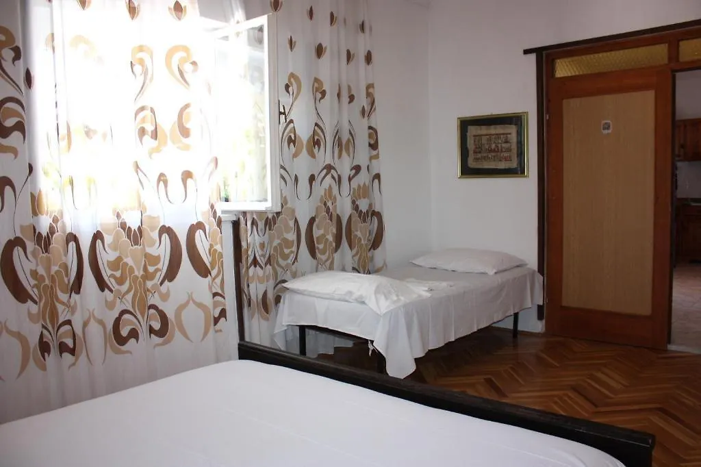 Apartments Dino Pag Island