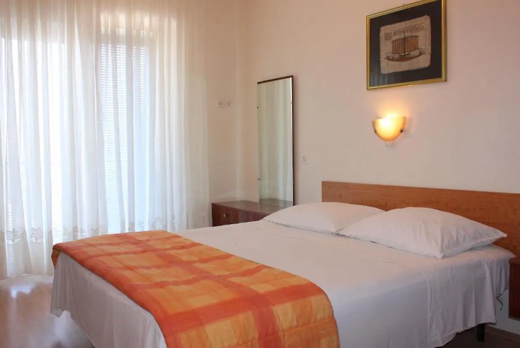 Apartments Dino Pag Island