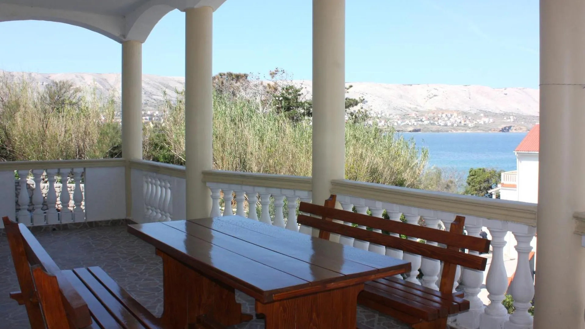 Apartments Dino Pag Island